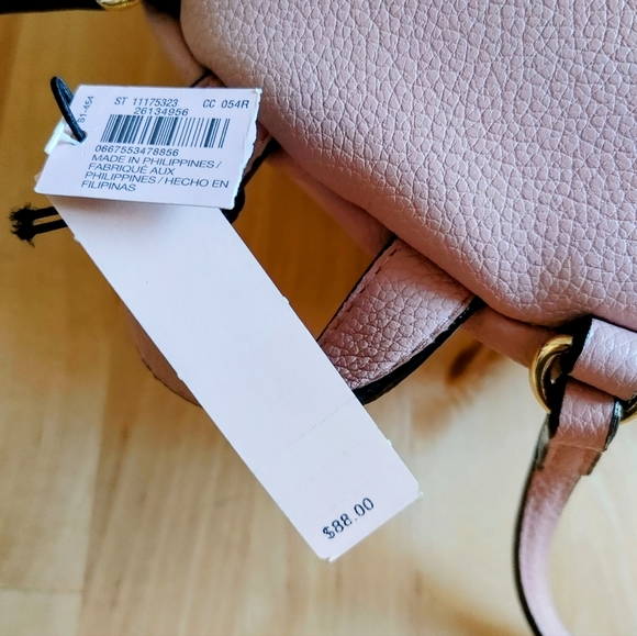 The Victoria's Secret Small Backpack Signature Orchid Blush Backpack NWT - Picture 4 of 8